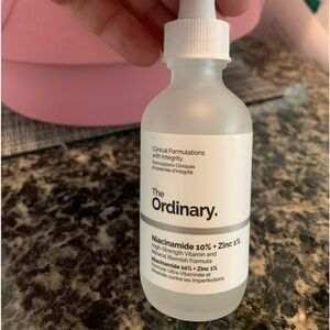The Ordinary Niacinamide and Zinc
